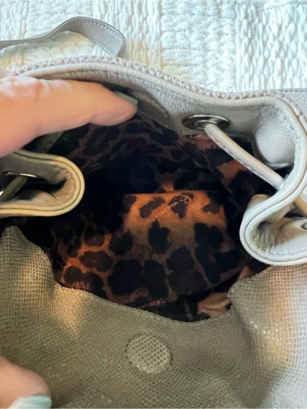 b. makowsky Taupe Pebbled Drawstring middle clasp Crossbody